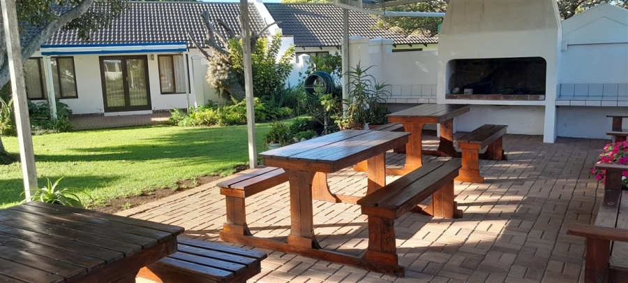 2 Bedroom Property for Sale in Paradise Beach Eastern Cape